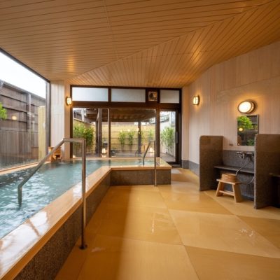 ほほえみの空湯舟つるやの大浴場が畳敷きユニバーサルデザインにリニューアル！